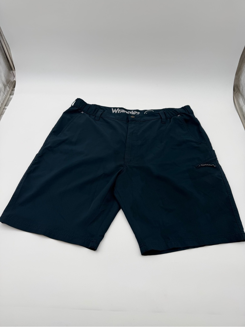 Men’s Wrangler Field Utility Shorts Navy Sz 40